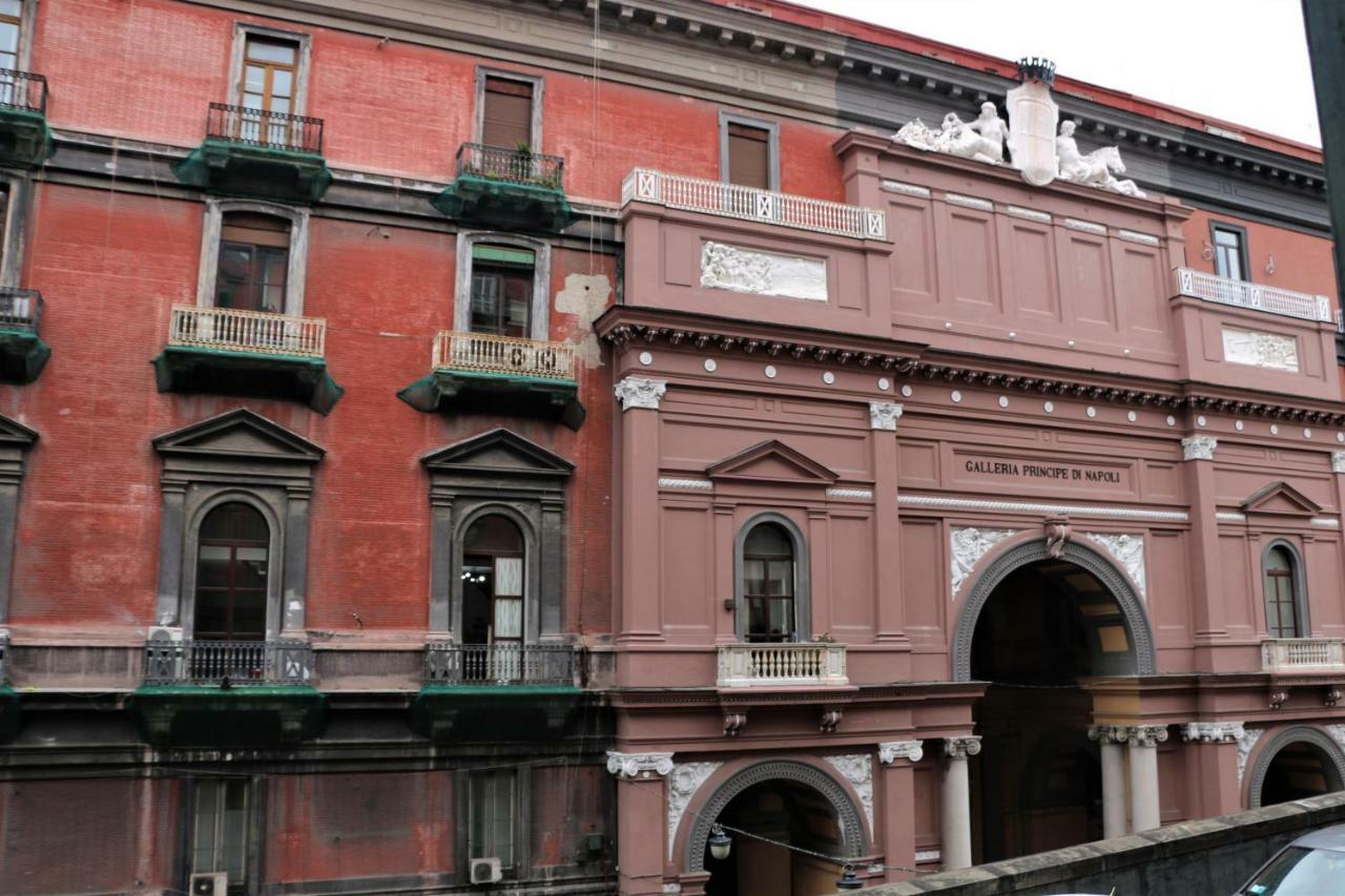 B&B Palazzo Solimena เนเปิลส์ ภายนอก รูปภาพ